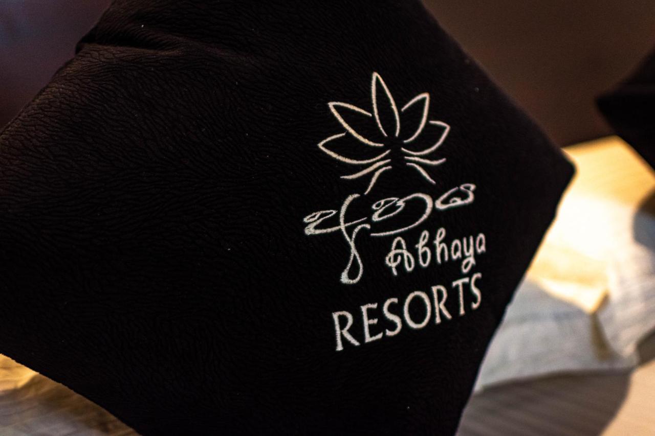 Abhaya Resorts 阿努拉德普勒 外观 照片